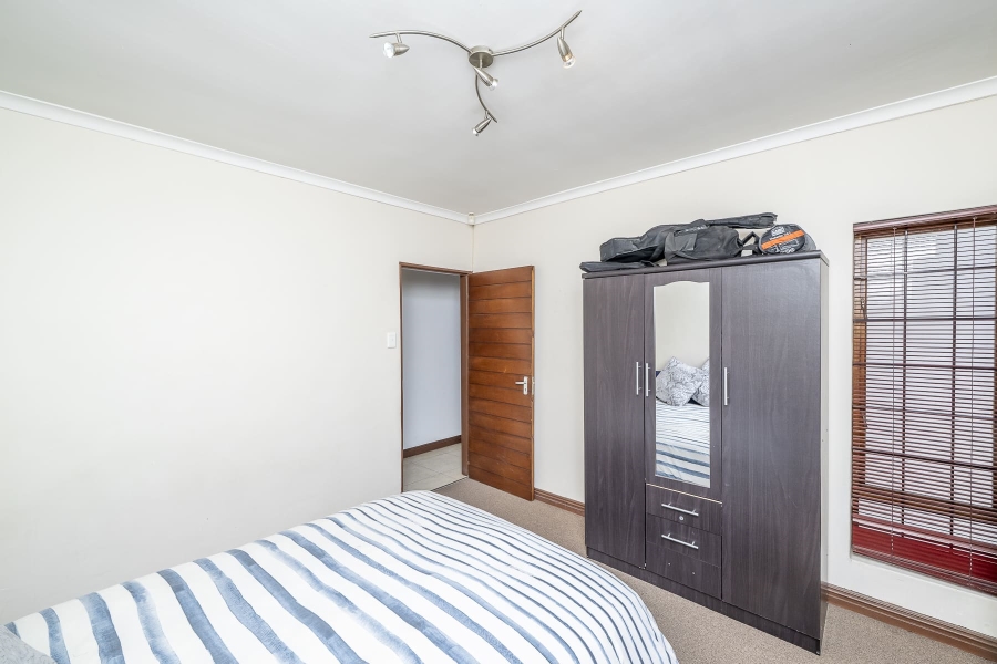 4 Bedroom Property for Sale in Protea Heights Western Cape